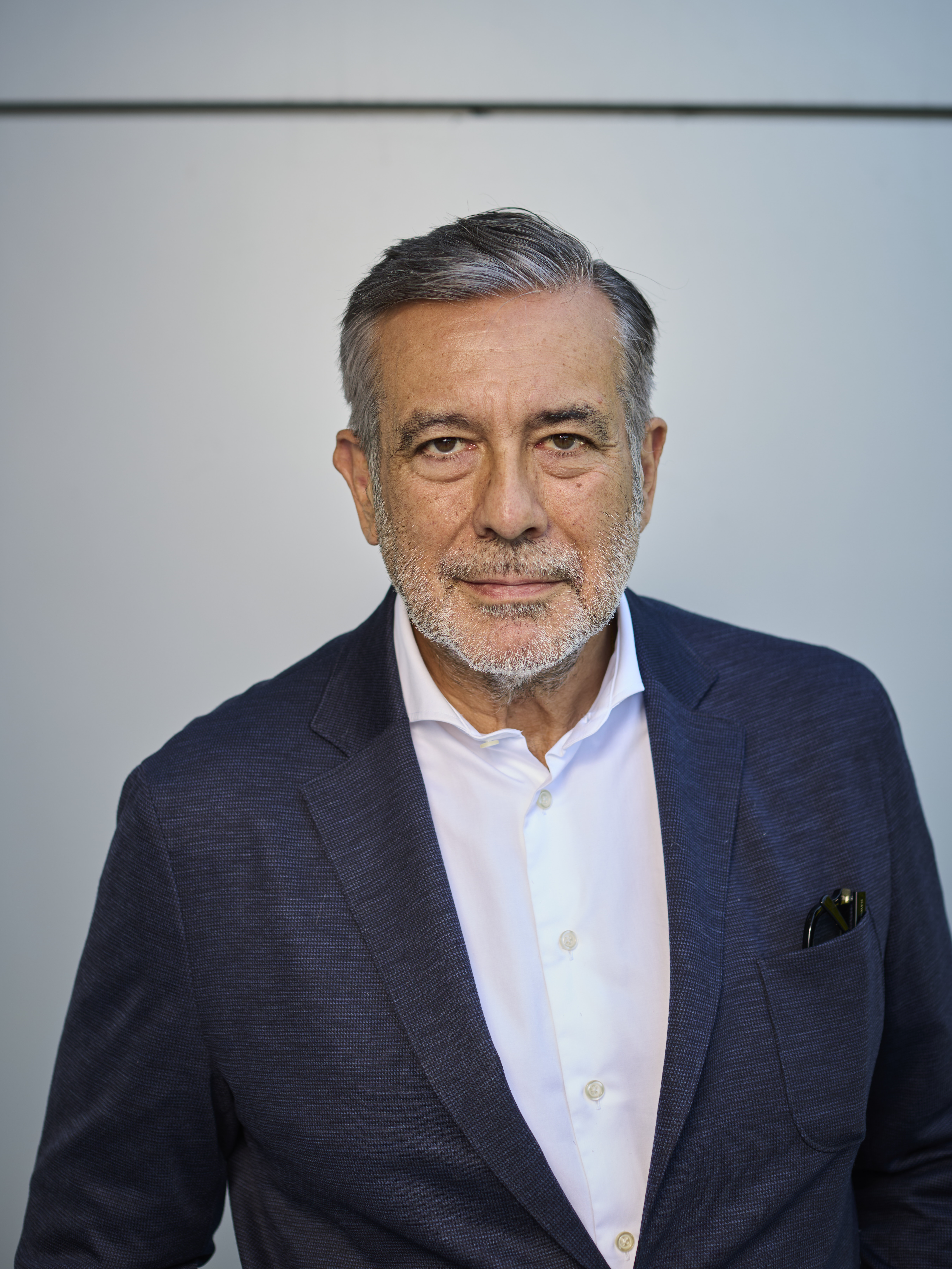 Retrato de Enrique López López