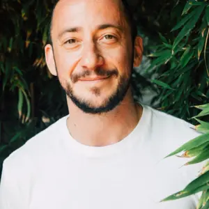 Retrato de Thomas Page McBee