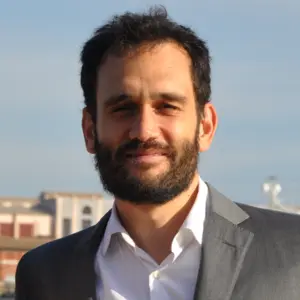 Retrato de Cristian Llach