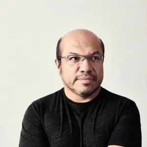 Retrato de  Hugo Ñopo