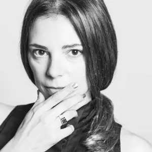 Retrato de Brenda Becette