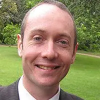 Retrato de  Hugh McNaughtan