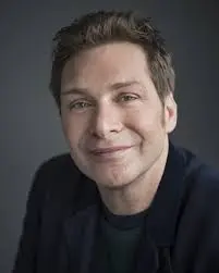 Retrato de Oliver Pötzsch