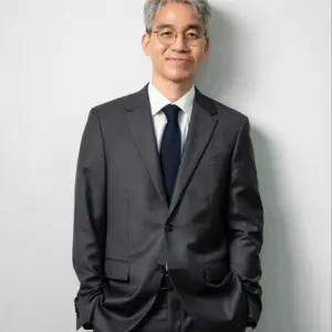 Retrato de  Dr. Yoon Hong Gyun