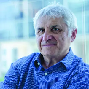 Retrato de  Eugenio Tironi