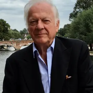 Retrato de  Alan Riding