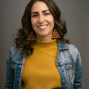 Retrato de  Olivia Abtahi