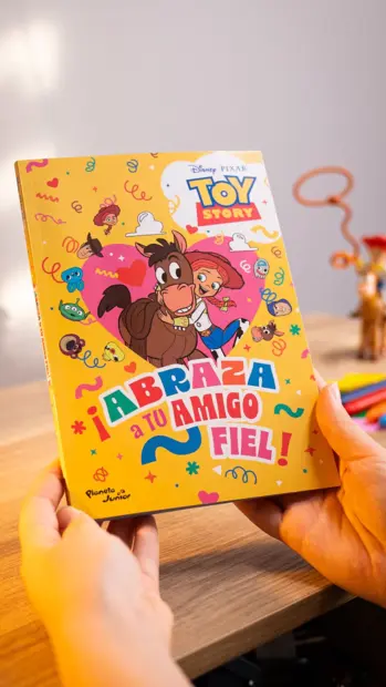 Imagen extra Abraza a tu amigo fiel. Toy Story 5 3