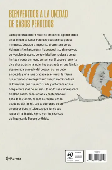 Contraportada Los crímenes del bosque